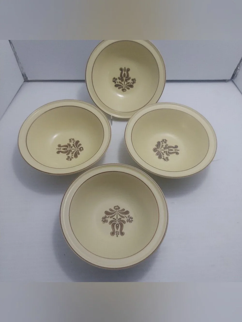 SET OF 4 VINTAGE PFALTZGRAFF VILLAGE BROWN AND CREAM COLORED CEREAL BOWLS 6